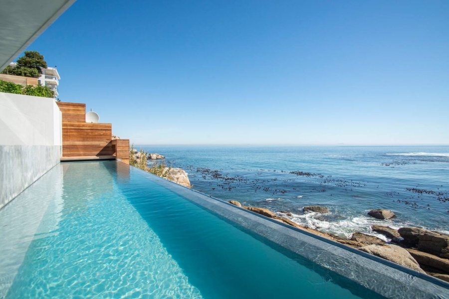 To Let 2 Bedroom Property for Rent in Bantry Bay Western Cape